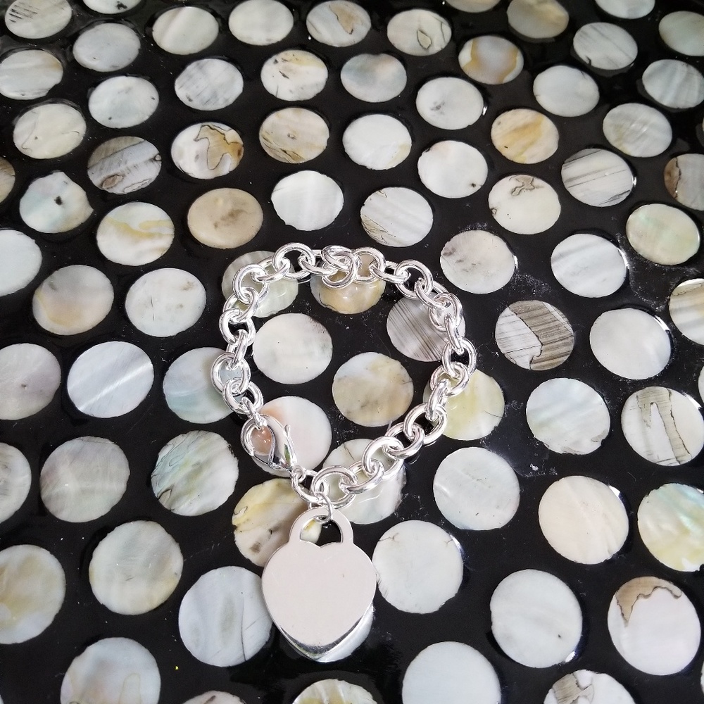 Bracelets - Picture 2 of 2